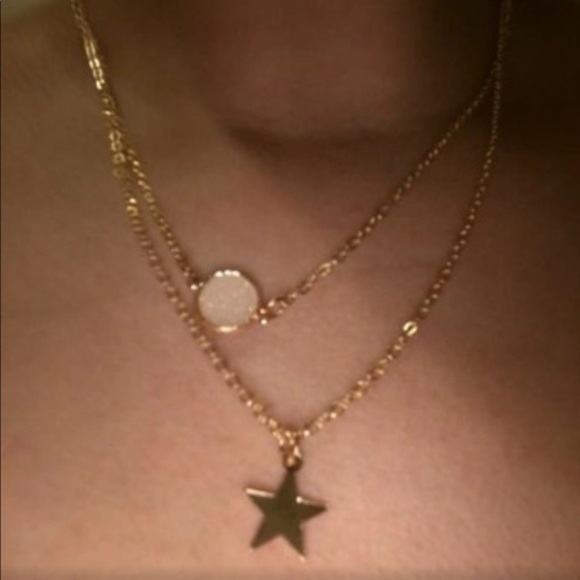 💋 NEW Gold Star double chain necklace - Picture 6 of 7